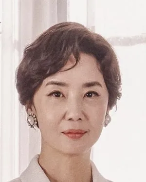 Jo Kyung Sook