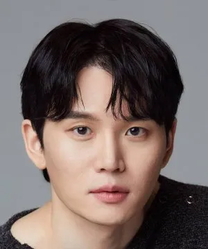 Han Joon Woo