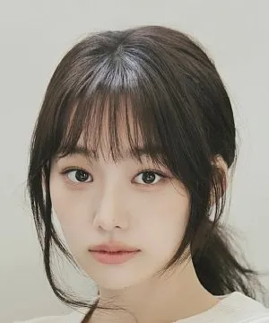 Kang Mi Na