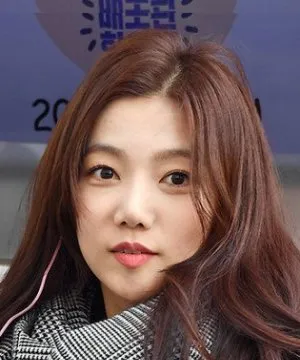 Lee Chae Young