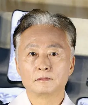 Kim Jong Soo